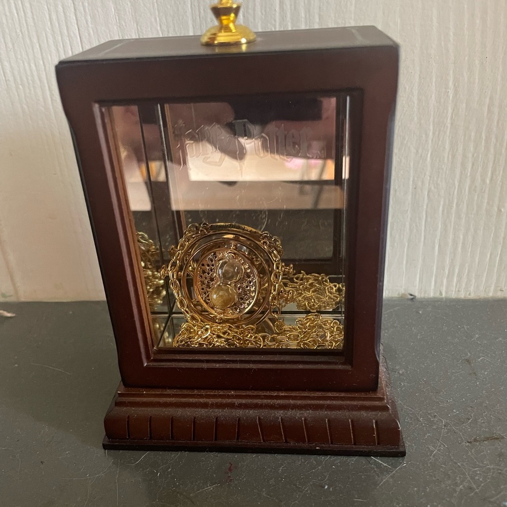 Harry Potter Time Turner Necklace in Display Case
